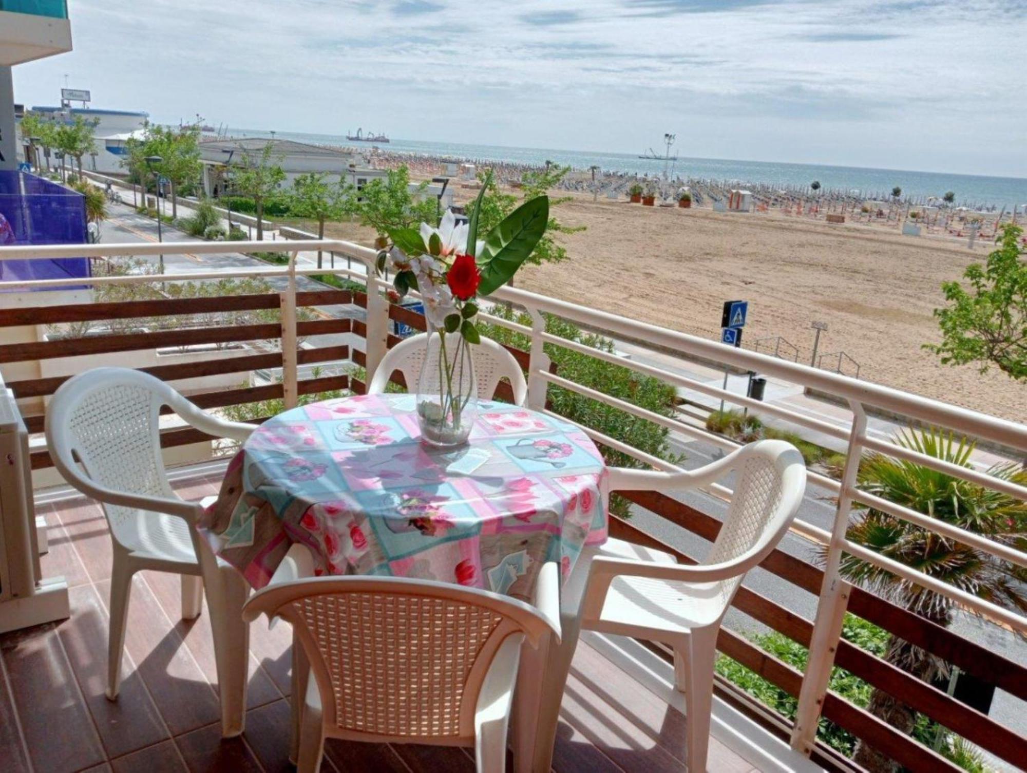 Monica Apartment Bibione Bagian luar foto