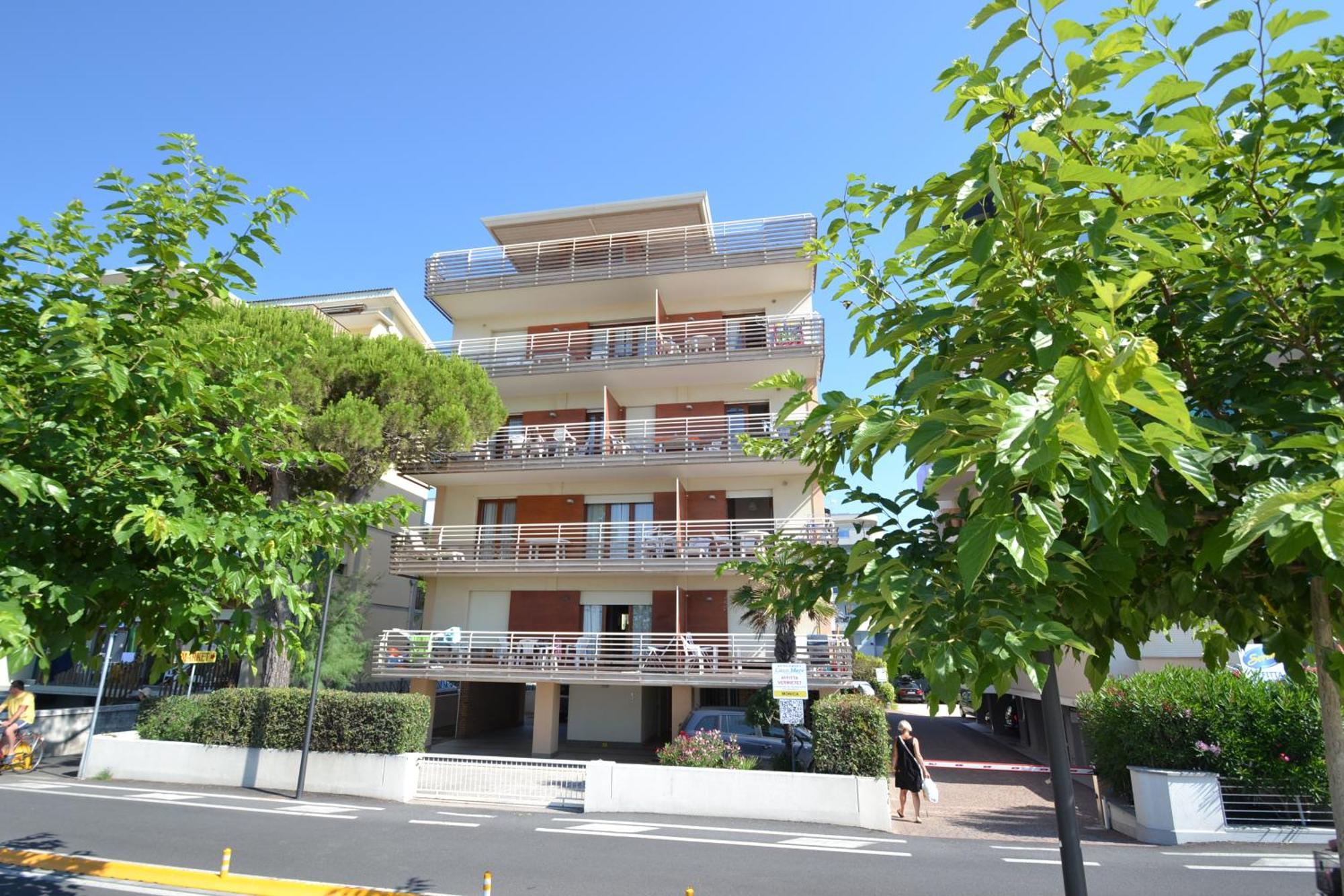 Monica Apartment Bibione Bagian luar foto